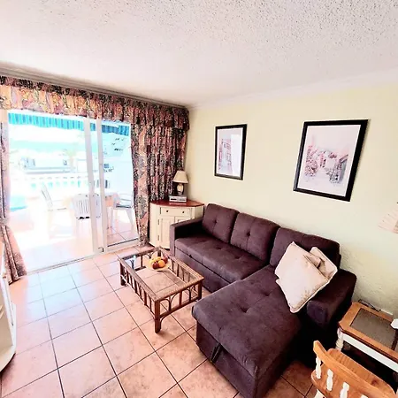 First Line Floor With Amazing Sea View Air Conditioned Just 50m From The Apartman