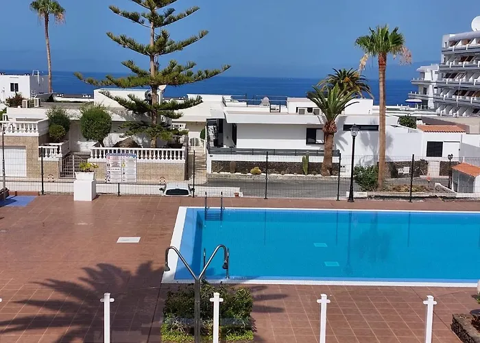 First Line Floor With Amazing Sea View Air Conditioned Just 50m From The